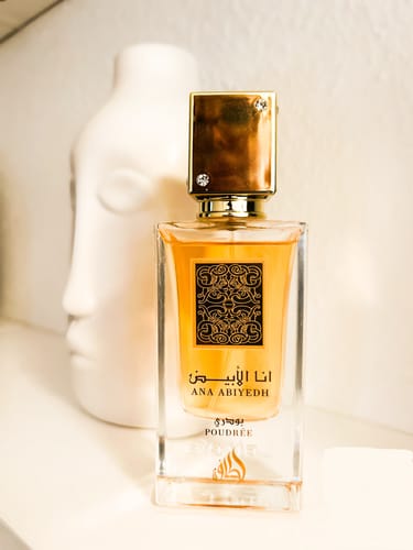 Customer photo review of Lattafa Ana Abiyedh Poudre Eau de Parfum 60 ml