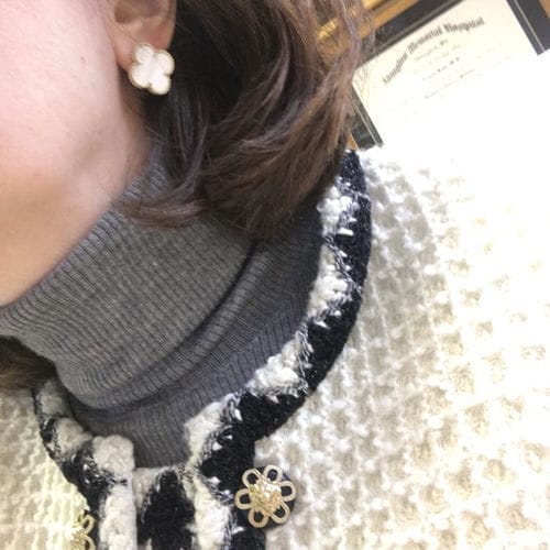Customer photo review of CLOVER MEDIUM WHITE MOP PINK GODL EARRINGS