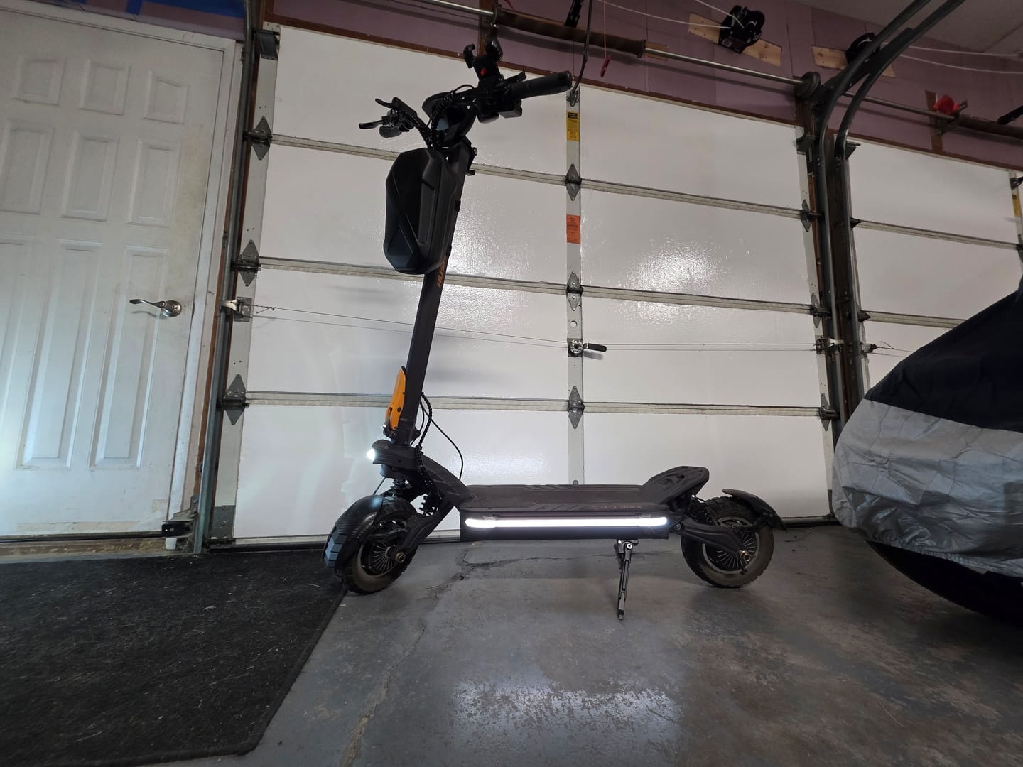 Customer photo review of Ausom F1 Max Electric Scooter
