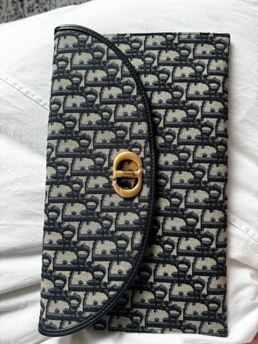 Customer photo review of CD 30 CLUTCH BAG IN BLUE OBLIQUE JACQUARD