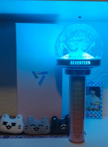 Customer photo review of [5TH PRE-ORDER] SEVENTEEN - OFFICIAL LIGHT STICK VER.3 10TH ANNIV.