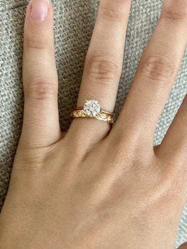 Customer photo review of CRUSH MINI CLASSIC RING DIAMONDS