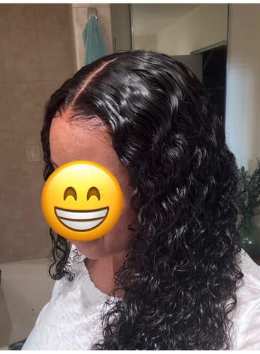 Customer photo review of CurlyMe Pre-bleached Wear Go Glueless Wig 7x5 Pre-cut HD Lace Water Wave Human Hair