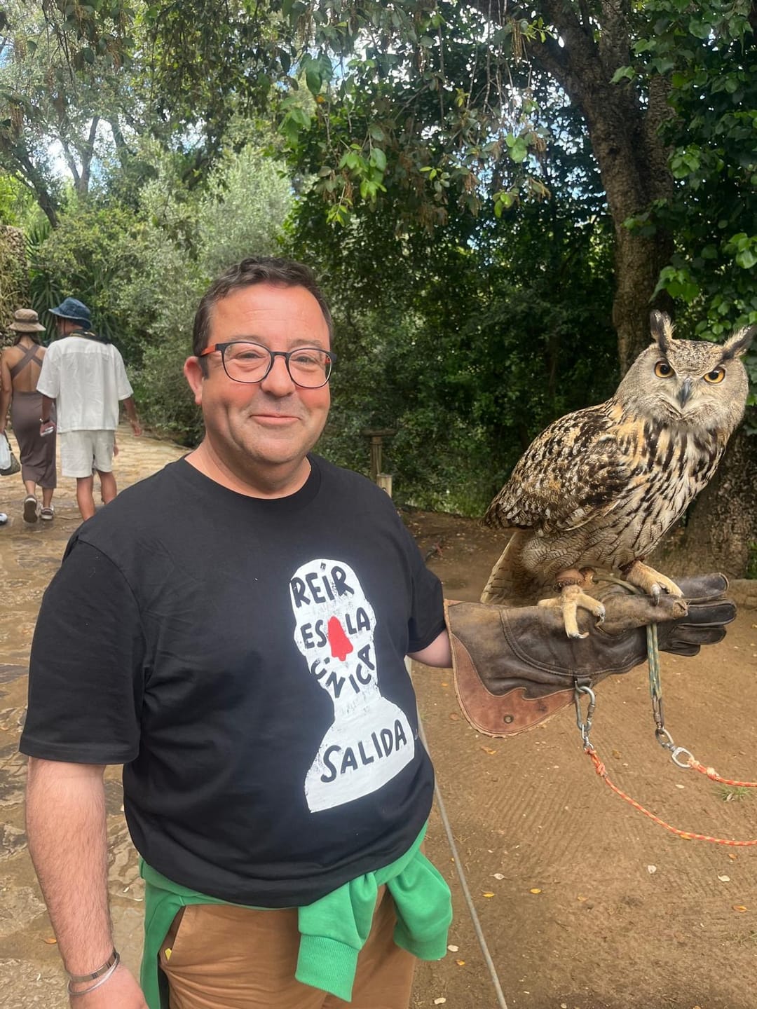 Customer photo review of Camiseta "Reír es la única salida"