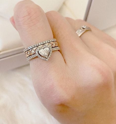 Customer photo review of CRUSH MINI CLASSIC RING DIAMONDS