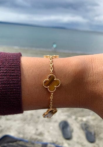 Customer photo review of CLOVER BRACELET 5 MOTIFS TIGER EYE