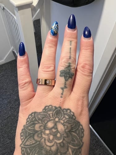 Customer photo review of LOVE RING 5.5MM 3 DIAMONDS PINK GOLD