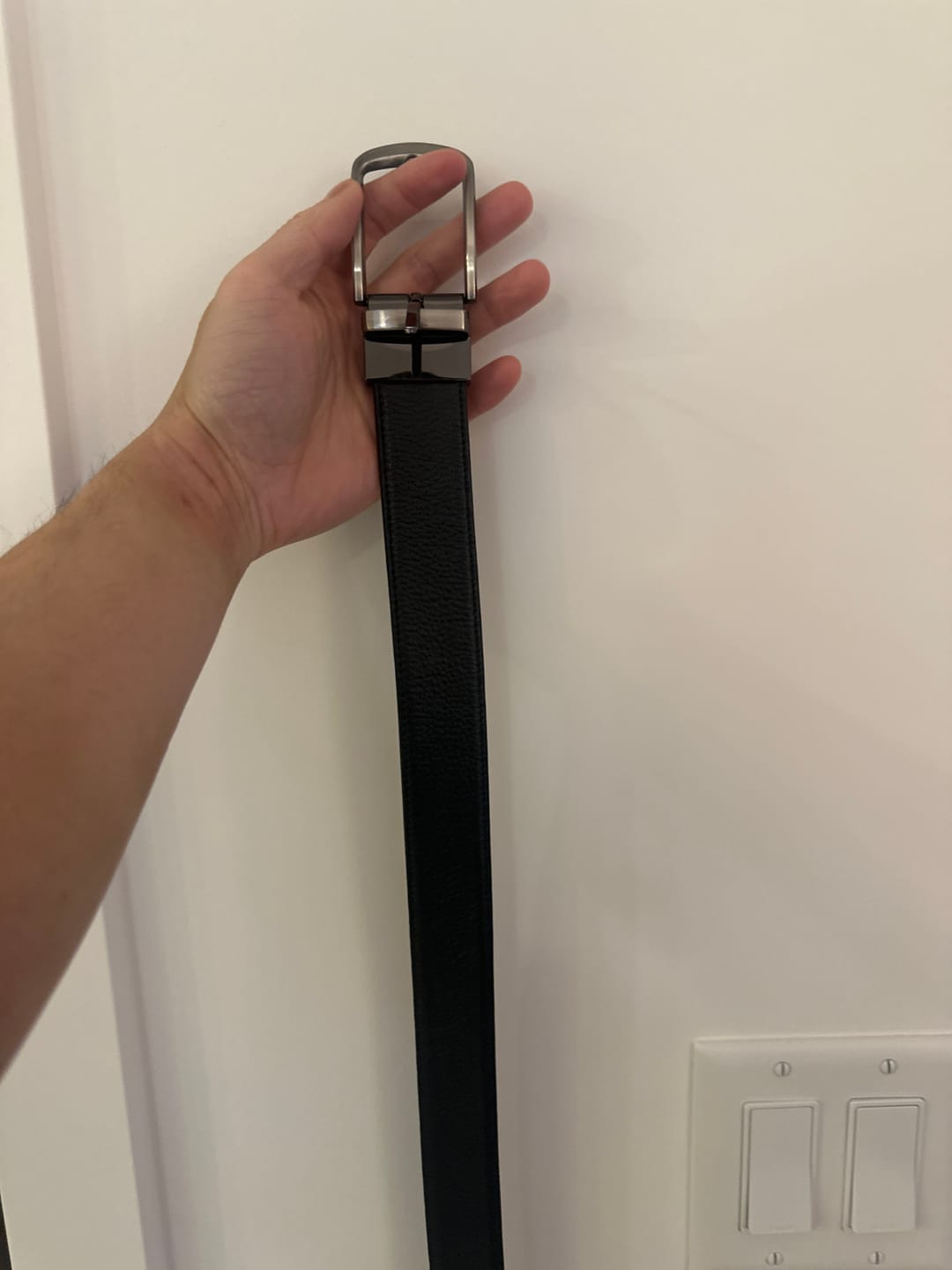Customer photo review of The Harvey Dent Belt - Extra Slim 30 mm Reversible Stitched Full-Grain Pebbled Leather Belt