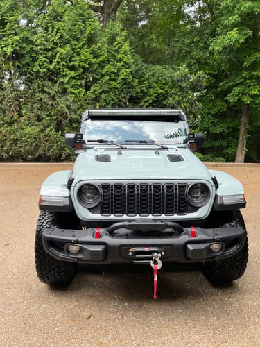 Customer photo review of Aerolidz Dual Row Clear Light Bar Cover - 52” LED Silencer