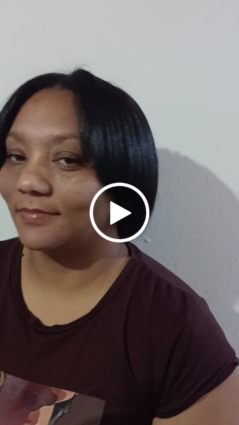 Customer video review of Silver Bullet Lightning Titanium Straightner 25mm up 230 Degrees