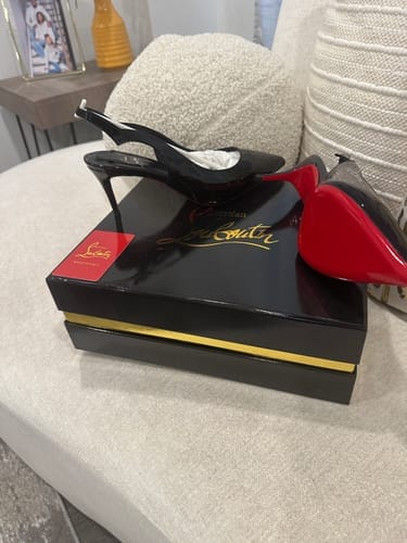 Customer photo review of CL Hot Chick Sling 70 Mm Sling Back Pumps Patent Leather Black