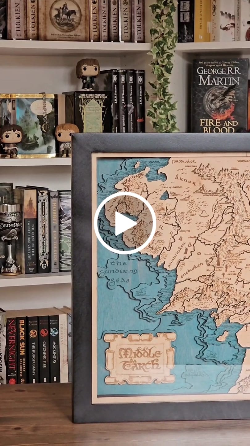 Customer video review of MIDDLE EARTH™ 3D  WOOD MAP