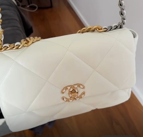 Customer photo review of 19 FLAP BAG 30 WHITE GOATSKIN