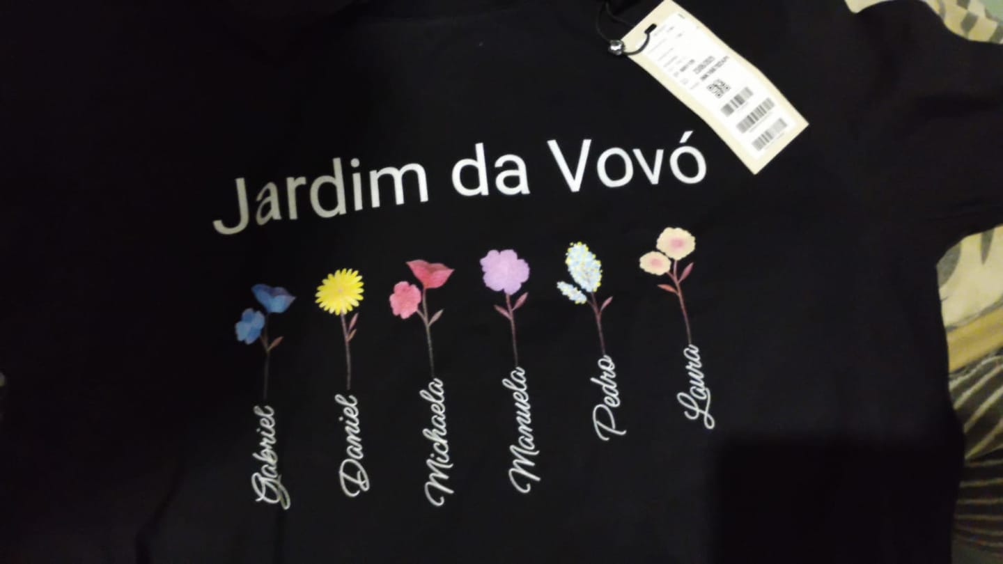 Customer photo review of Camiseta Personalizada Jardim da Vovó - PRETA - Algodão 100%