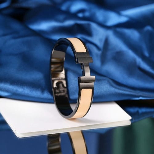 Customer photo review of H BRACELET 12MM BLACK BEIGE CERAMIC