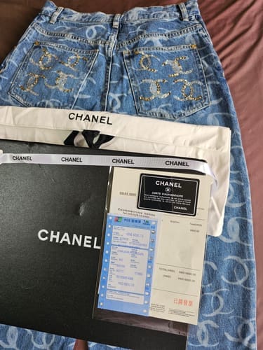Customer photo review of DENIM CC LOGO DARK BLUE WHITE AND SILVER JEANS