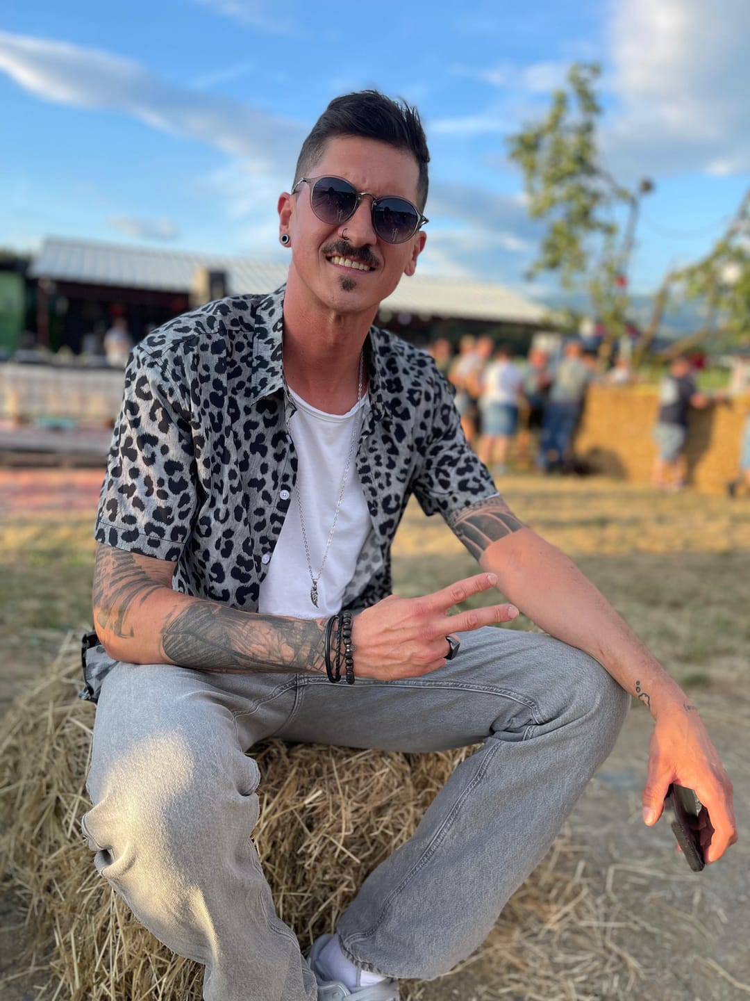 Customer photo review of Herren Baumwollhemd Leopardenmuster