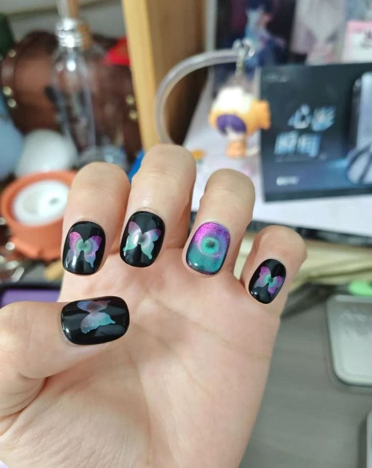 Customer photo review of Siva Nail, Midnight Flutter – Iridescent Butterfly Handmade Press on Nails