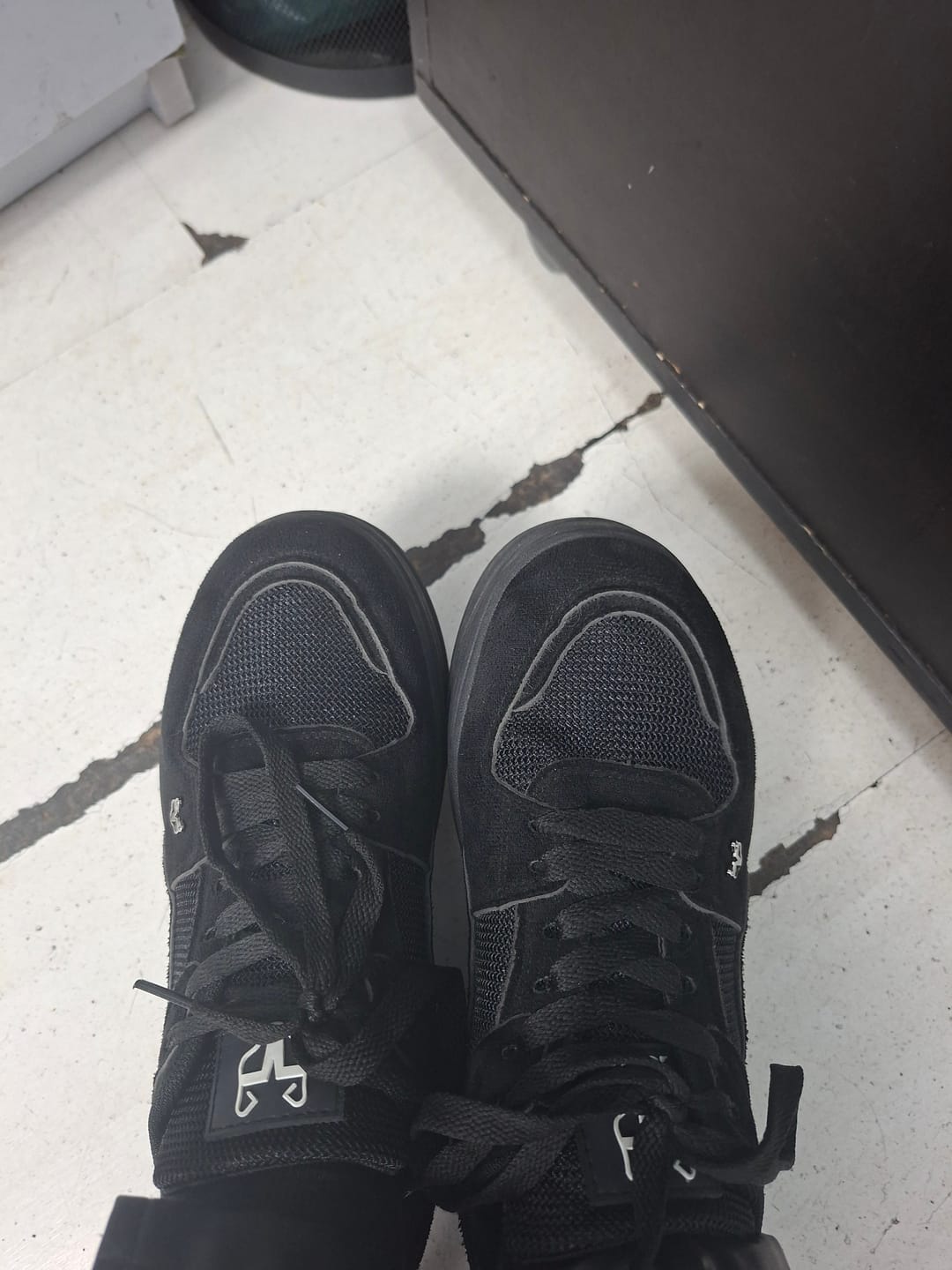 Customer photo review of Zapatilla Plataforma Negra Mujer 38562