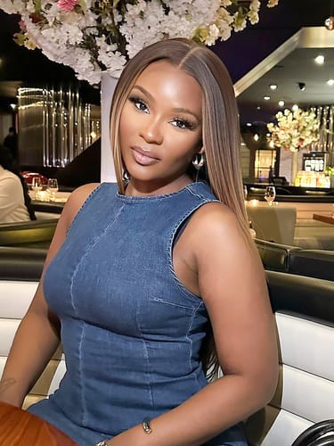 Customer photo review of Silky Straight Glueless Wig Invisible Small Knots 5x5 Swiss HD Pre-Cut Lace 180% Density