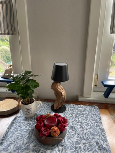 Customer photo review of LED Akku Tischlampe SERA kabellos Schirm Schwarz