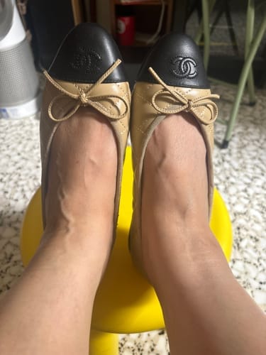 Customer photo review of ballet flats beige black quilted lambskin