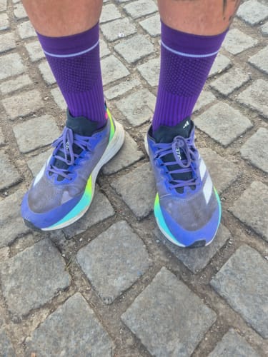 Customer photo review of Calcetin Runner de compresion EVOLRUN Purple