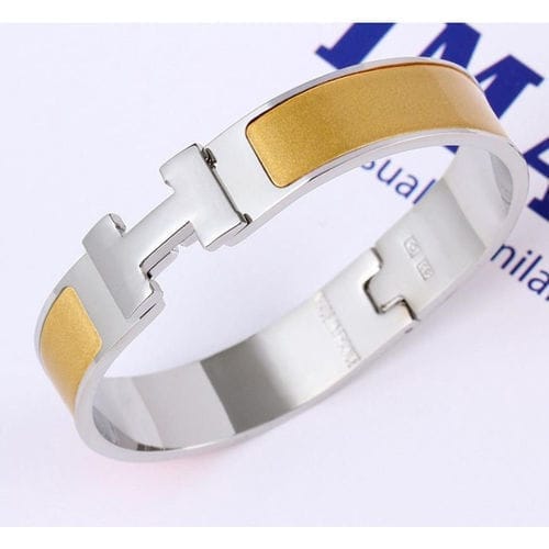 Customer photo review of H CHAMPAGNE BRACELET