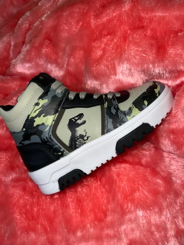 Customer photo review of Jurassic Green Print High Top