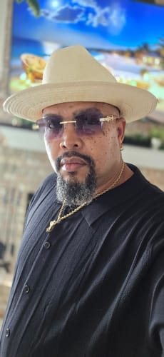 Customer photo review of Sandstone Voyager