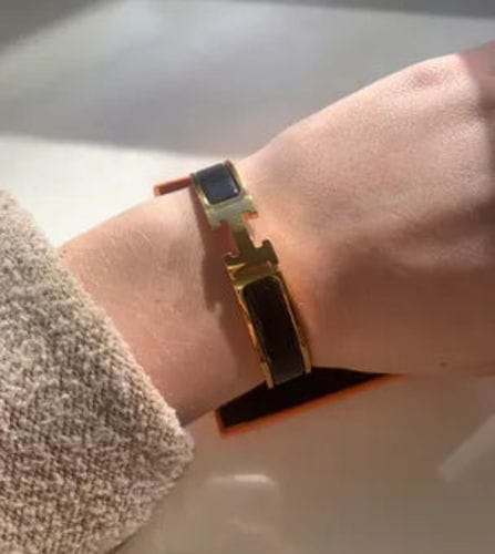 Customer photo review of H BLACK BRACELET