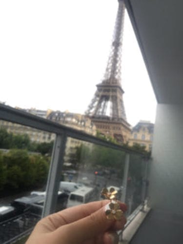 Customer photo review of CLOVER COMOS GOLD DIAMOND RING