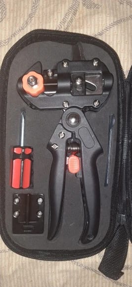 Customer photo review of GardenMate™ - Professional Grafting Tool