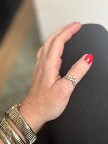 Customer photo review of JOSEPHINE RING SILVER DIAMOND