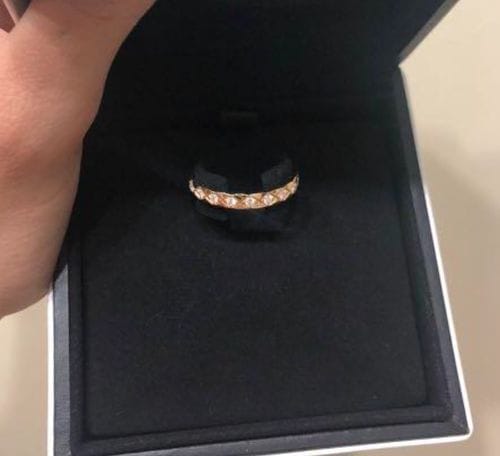 Customer photo review of CRUSH MINI CLASSIC RING DIAMONDS