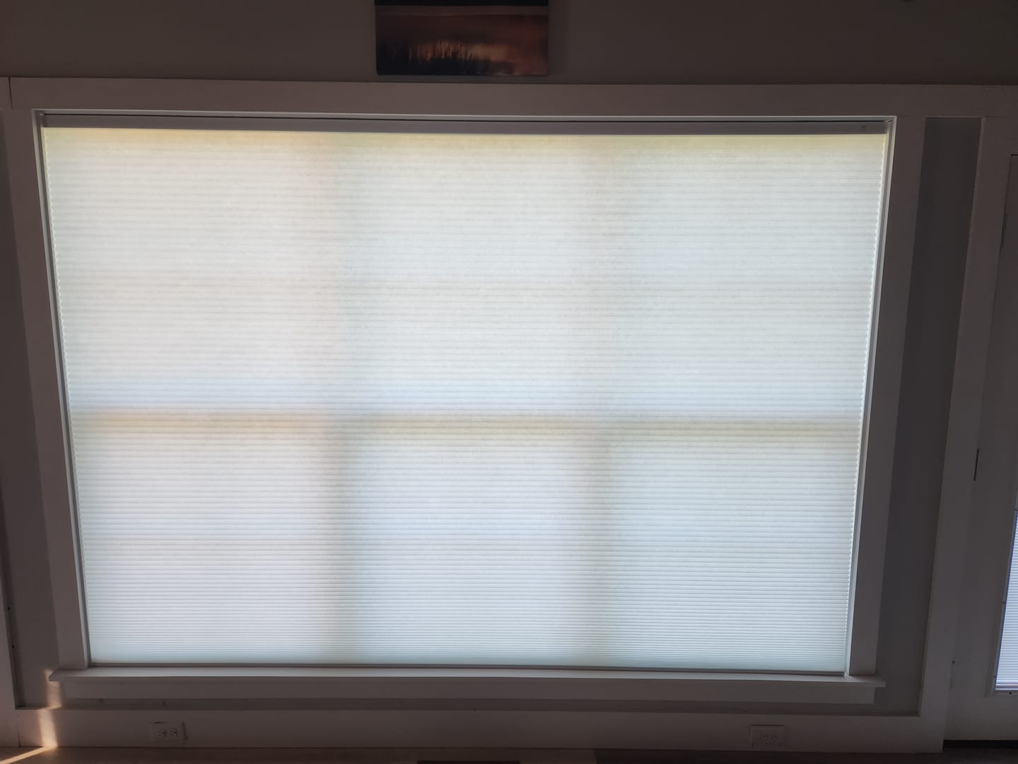 Customer photo review of SmartWings Motorized Light Filtering Cellular Shades Nowa
