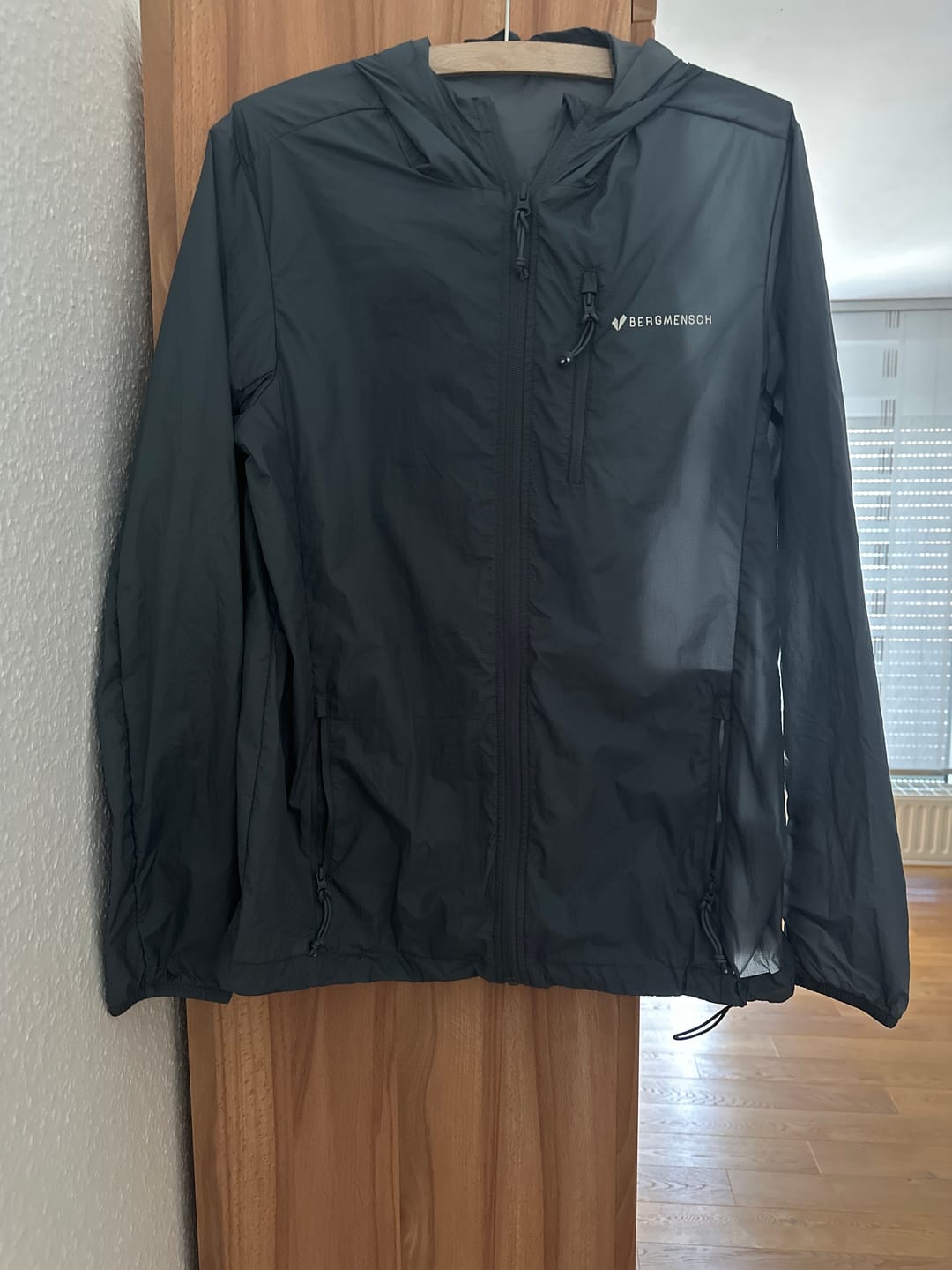 Customer photo review of Herren Windbreaker Jacke