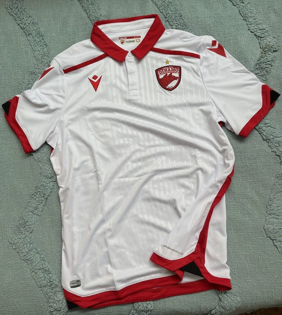 Customer photo review of Men’s Mystery Football Shirt Box