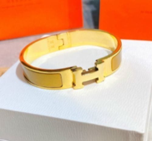 Customer photo review of H CHAMPAGNE BRACELET