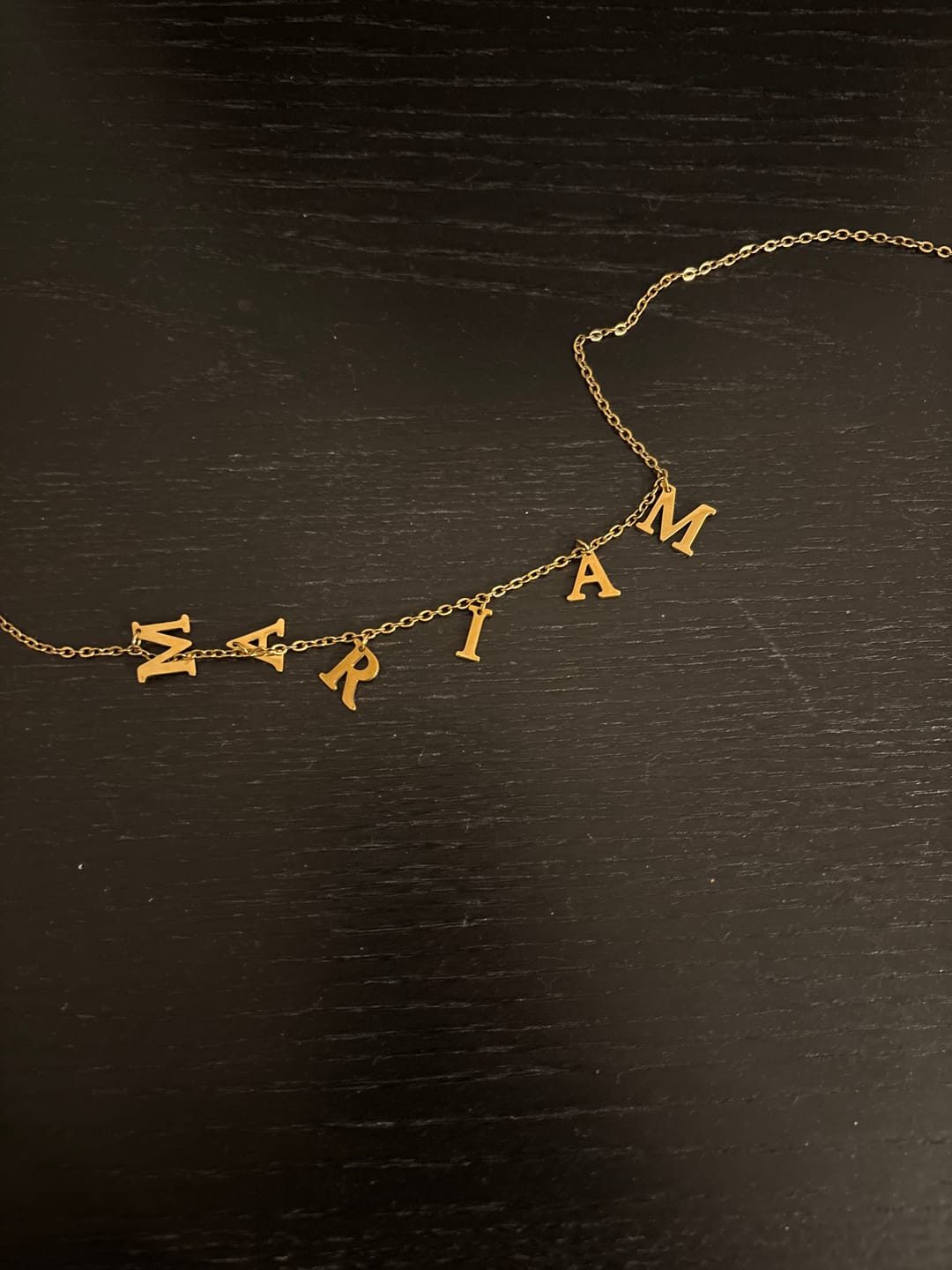 Customer photo review of Collier Prénom Initiales Suspendues Personnalisé