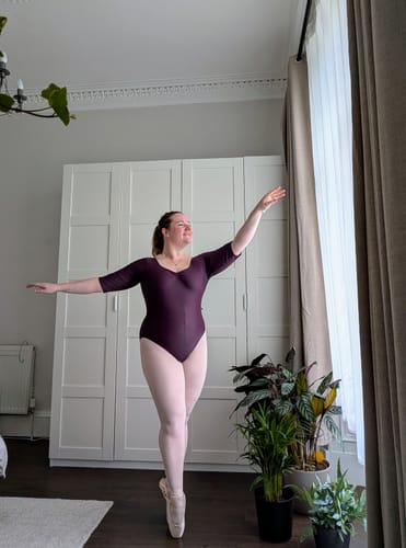 Customer photo review of Barcelona Half Sleeve Ruched Leotard Custom