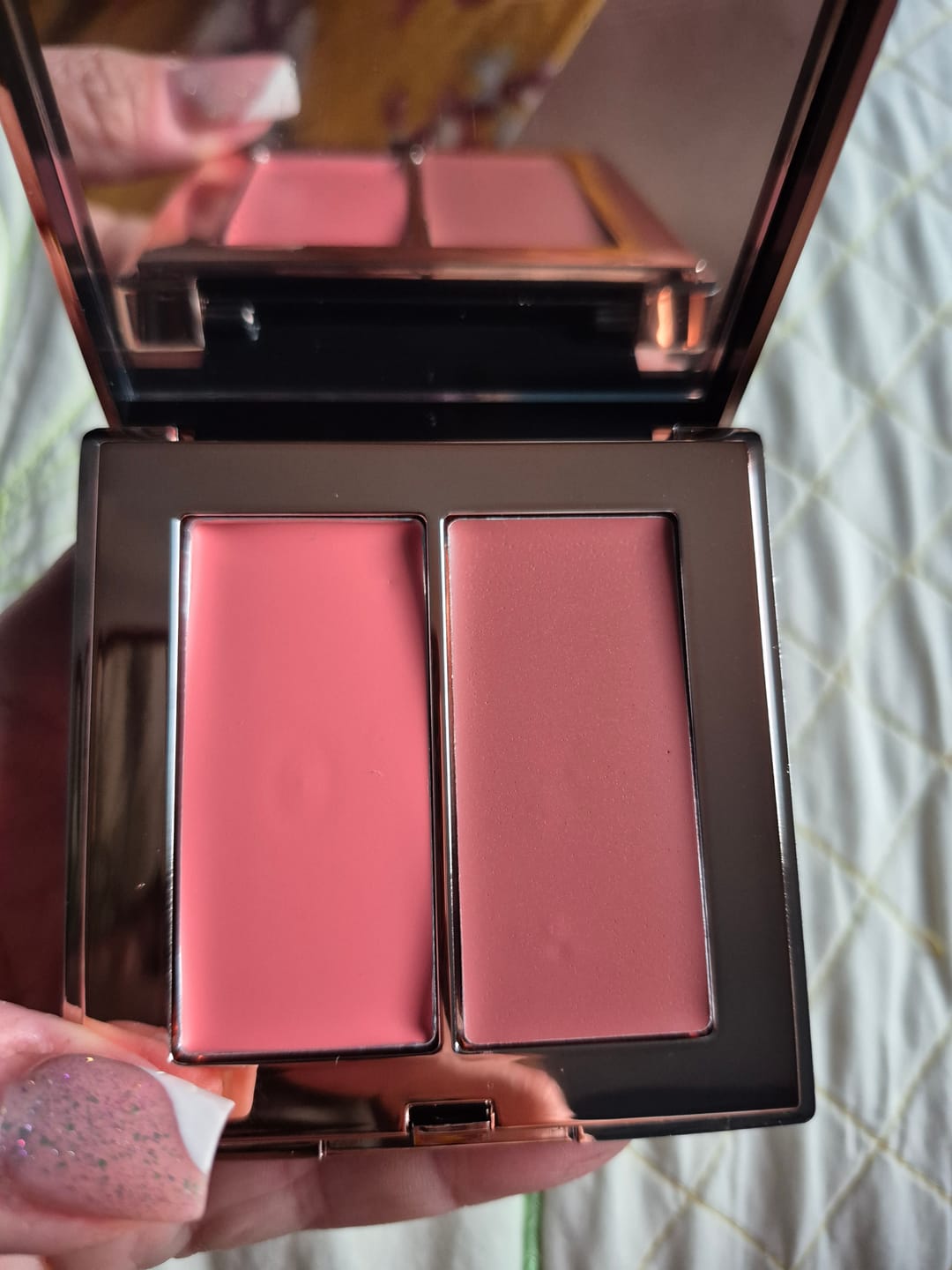 Customer photo review of SOFT BLUSH DUO | 01 LIGHT ROSE & ICE CREAM