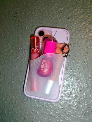 Customer photo review of Flex Pouch® Phone Case