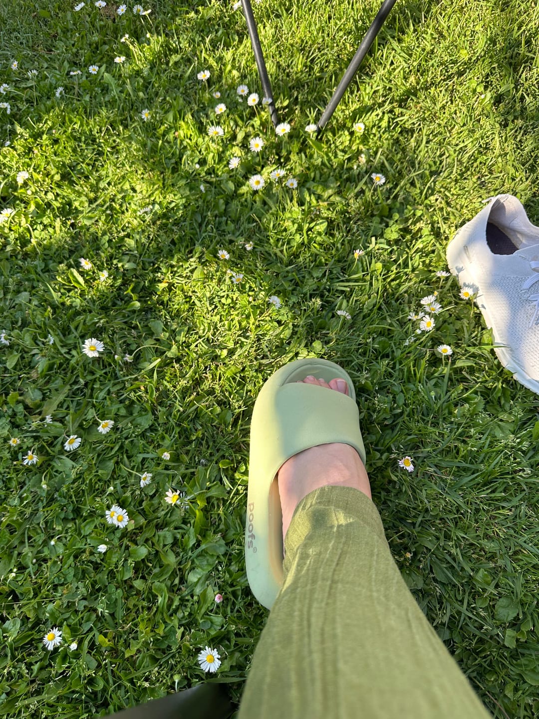 Customer photo review of Poofs Classic women
