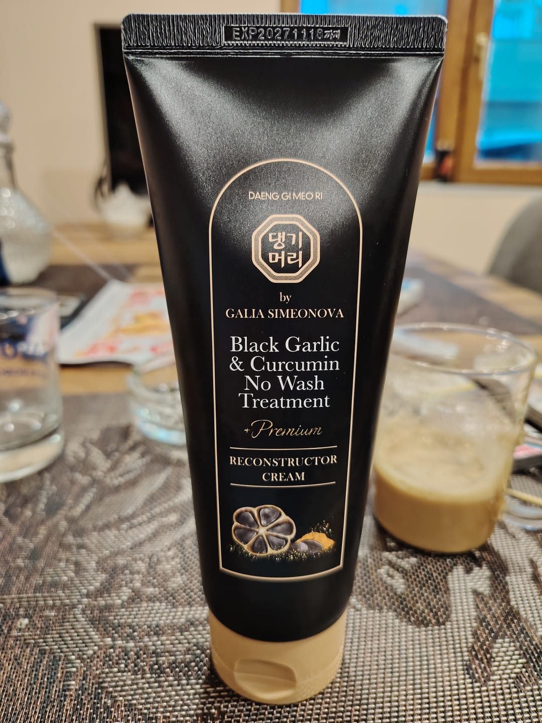 Customer photo review of Реконструктор за увредена и цъфтяща коса с черен чесън и куркумин DOORI Black Garlic & Curcumin Cream Premium Reconstructor