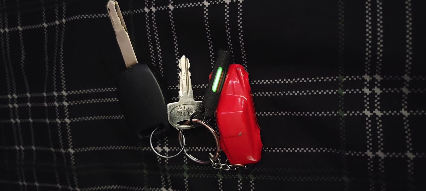 Customer photo review of The Knurled Edition Glow Fob
