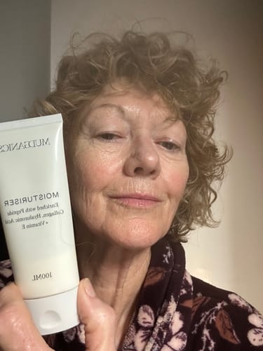 Customer photo review of Peptide Collagen Moisturiser with Hyaluronic Acid