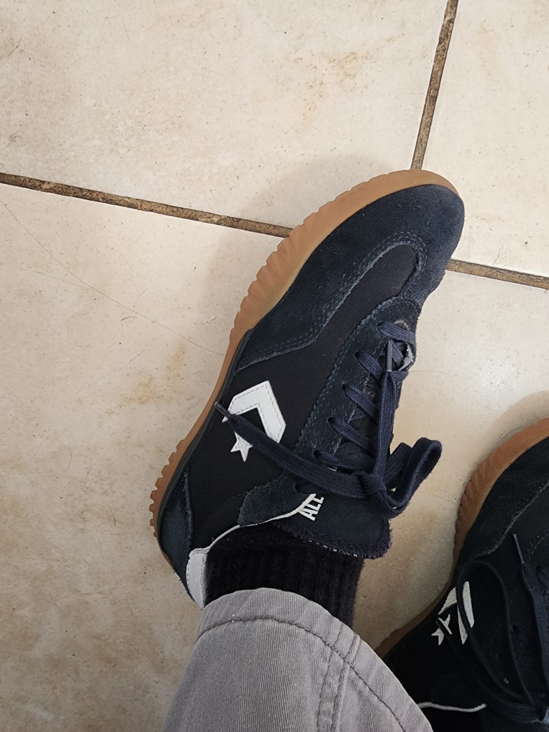 Customer photo review of Zapatilla Converse Run Star Trainer Mujer Negro - Blanco - Suela Gum