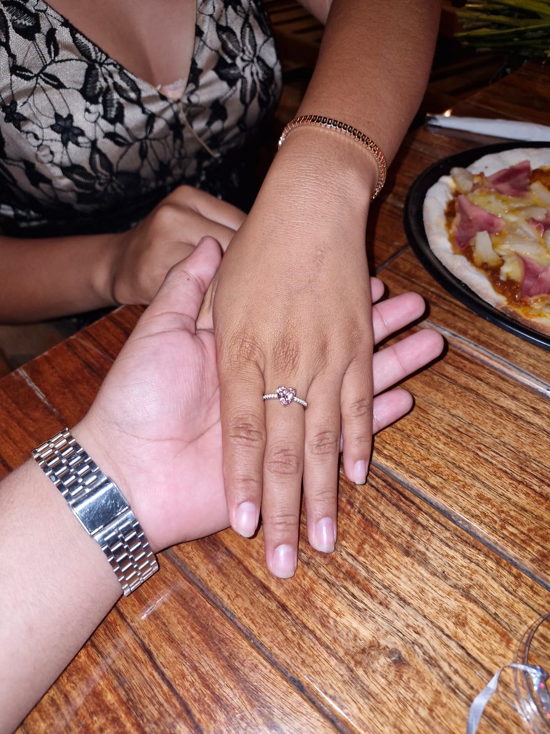 Customer photo review of Anillo Promesa Heart Pink Plata 925