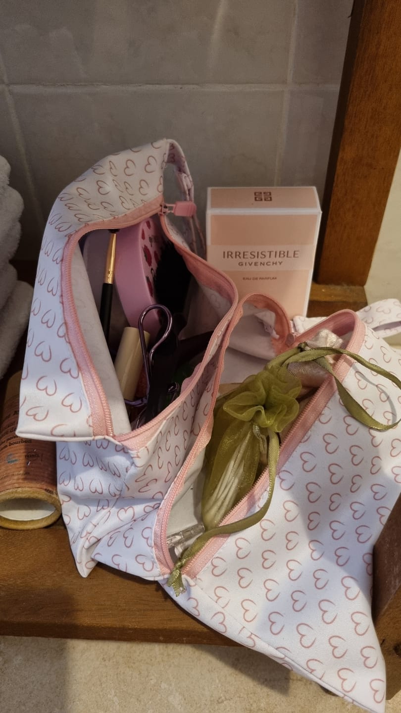 Customer photo review of Pochette imperméable coeur (grande taille)